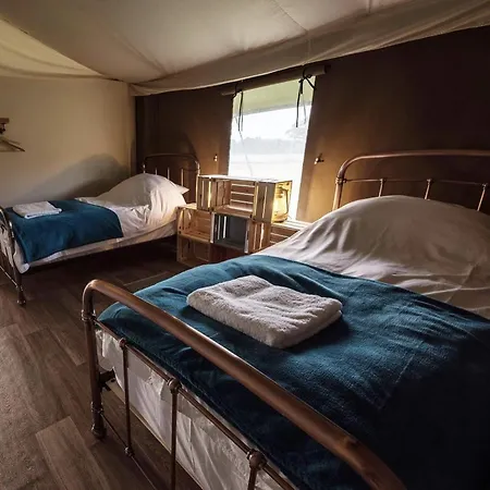 Midleydown Luxury Glamping Hotel Exeter Exterior photo