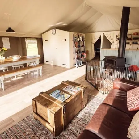 Midleydown Luxury Glamping Hotel Exeter Exterior photo