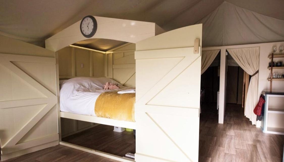 Midleydown Luxury Glamping Luxury tent *